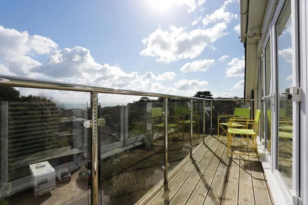 Bournecoast: Home With Snug-Games Room-Garden-3114 Bournemouth Holiday home
