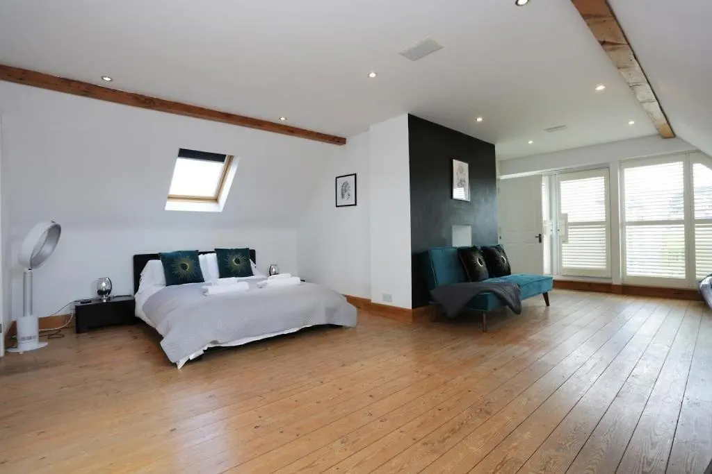 Bournecoast: Home With Snug-Games Room-Garden-3114 Bournemouth 0*,  United Kingdom