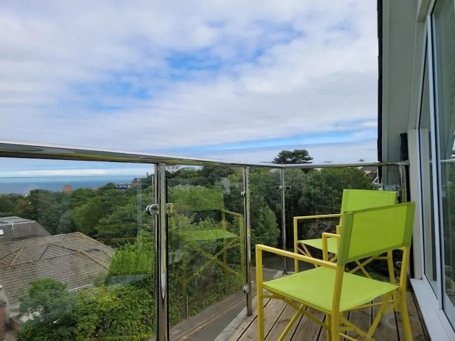 Holiday home Bournecoast: Home With Snug-Games Room-Garden-3114 Bournemouth